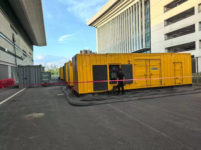 云县柴油发电机冬季保养注意事项?